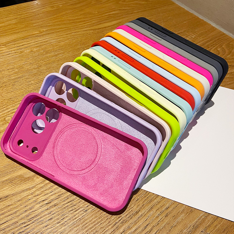 Liquid Silicone Magnetic Phone Case - IPhone 18 17 16 15 14